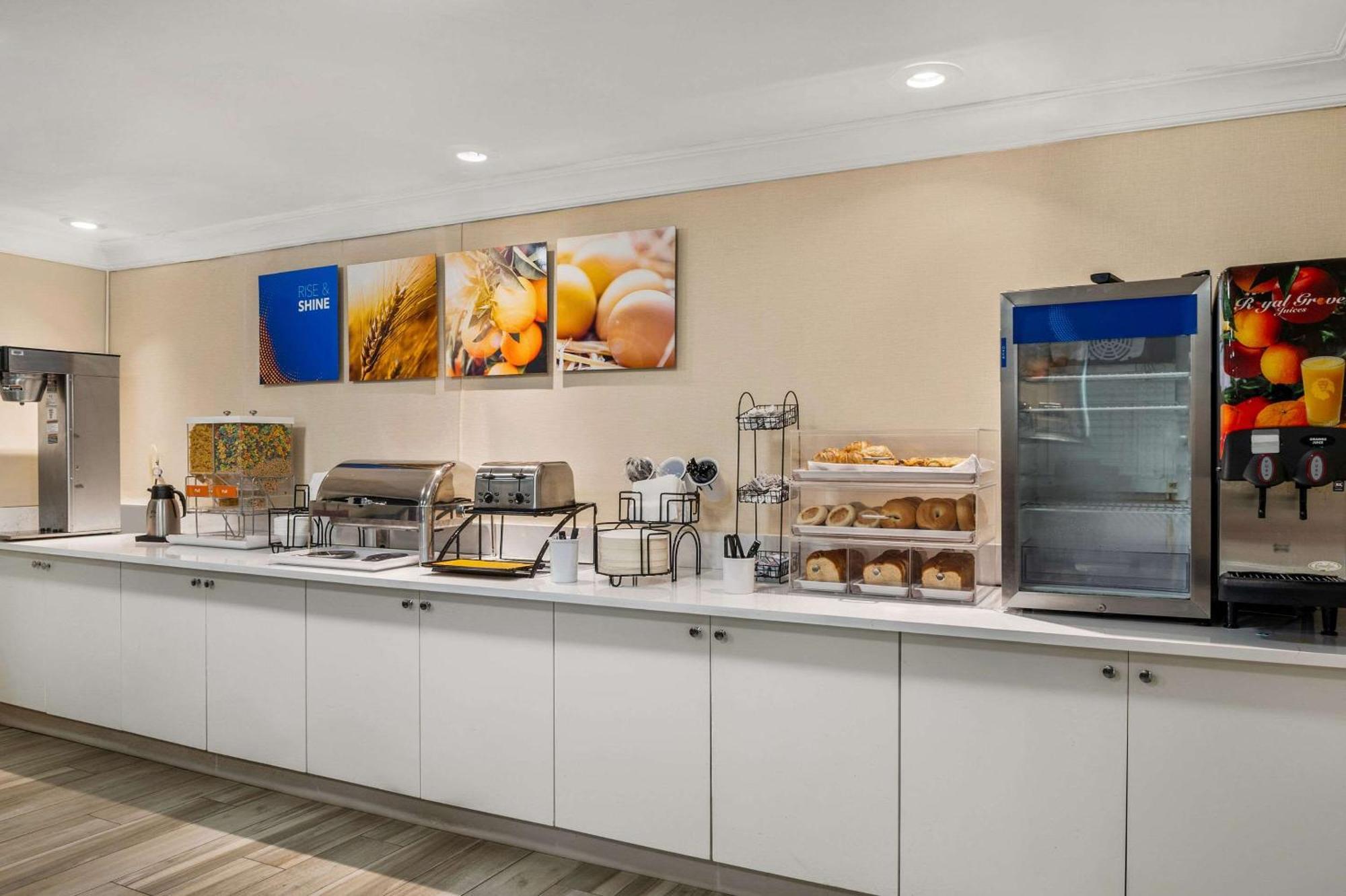 Comfort Inn Oceanside Deerfield Beach Exterior foto