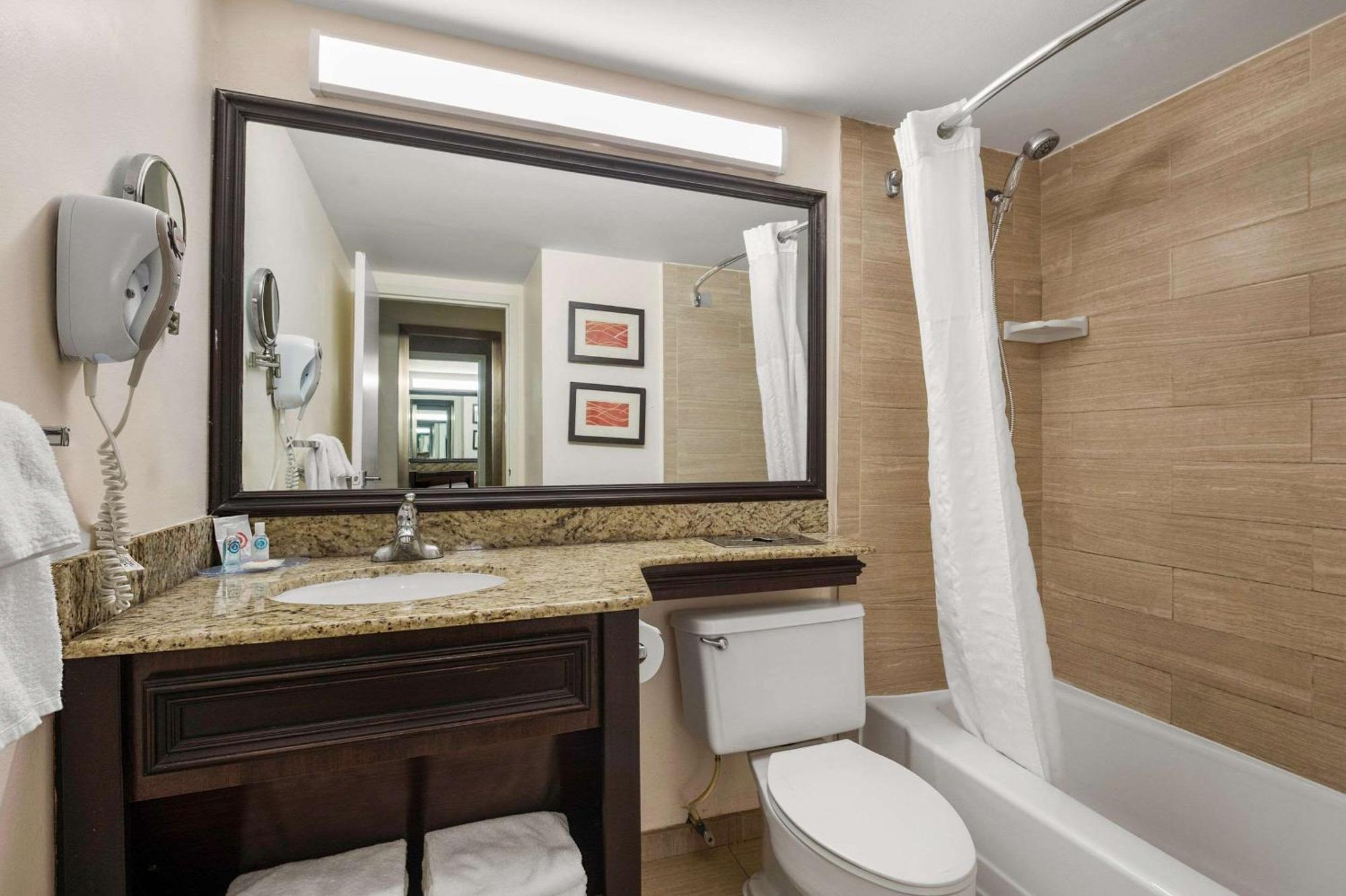 Comfort Inn Oceanside Deerfield Beach Exterior foto
